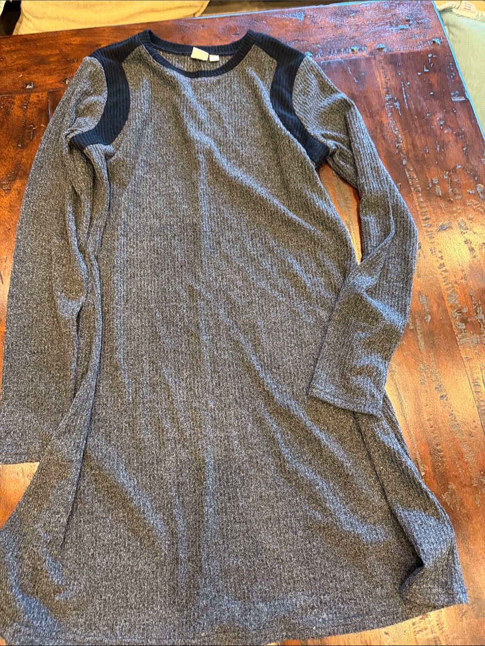GAP Long Sleeve Knit Dress in Gray with Black Trim